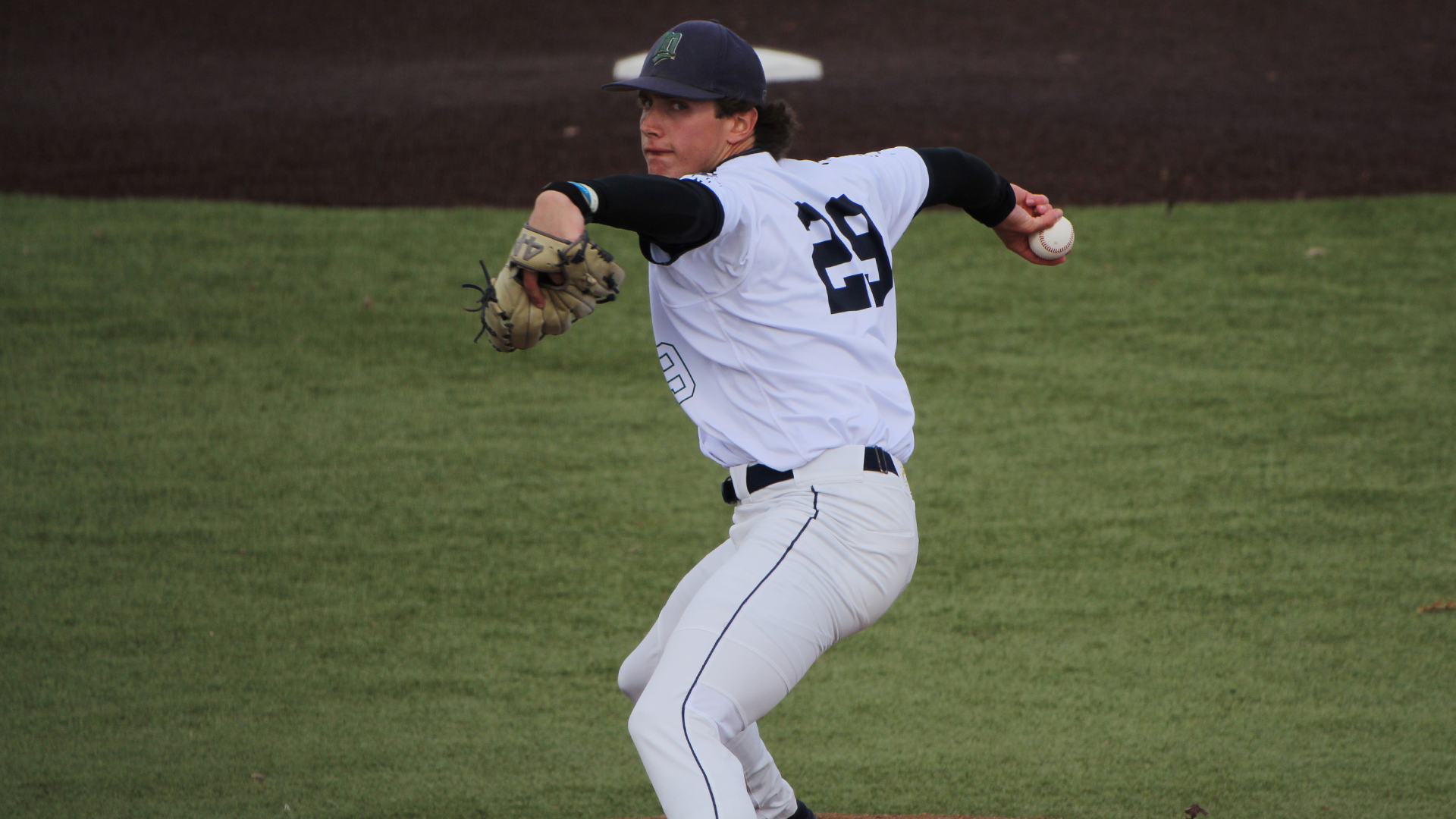 Willoughby Leads Cougars to Game One Win at (RV) Huntington