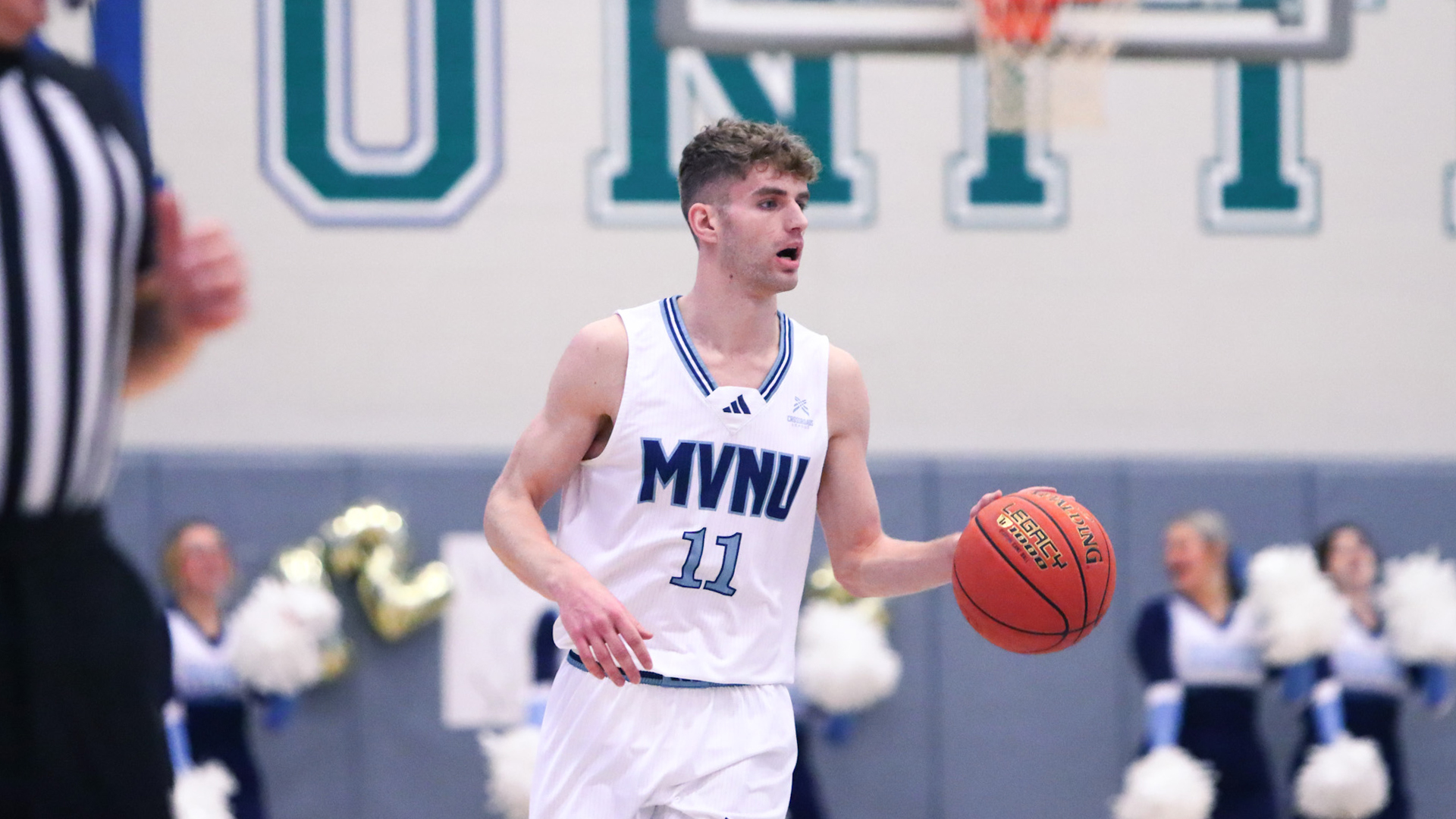 Men&rsquo;s Basketball Blows Past Taylor on Senior Day