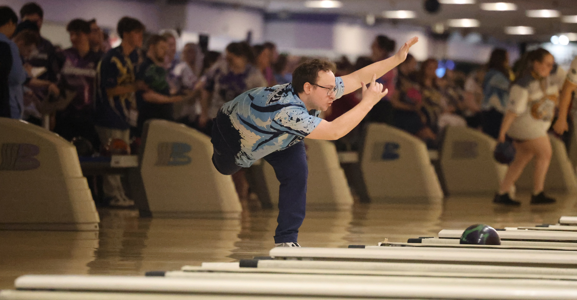 Cougar Bowling Competes at Crossroads League Bowling Tournament 3