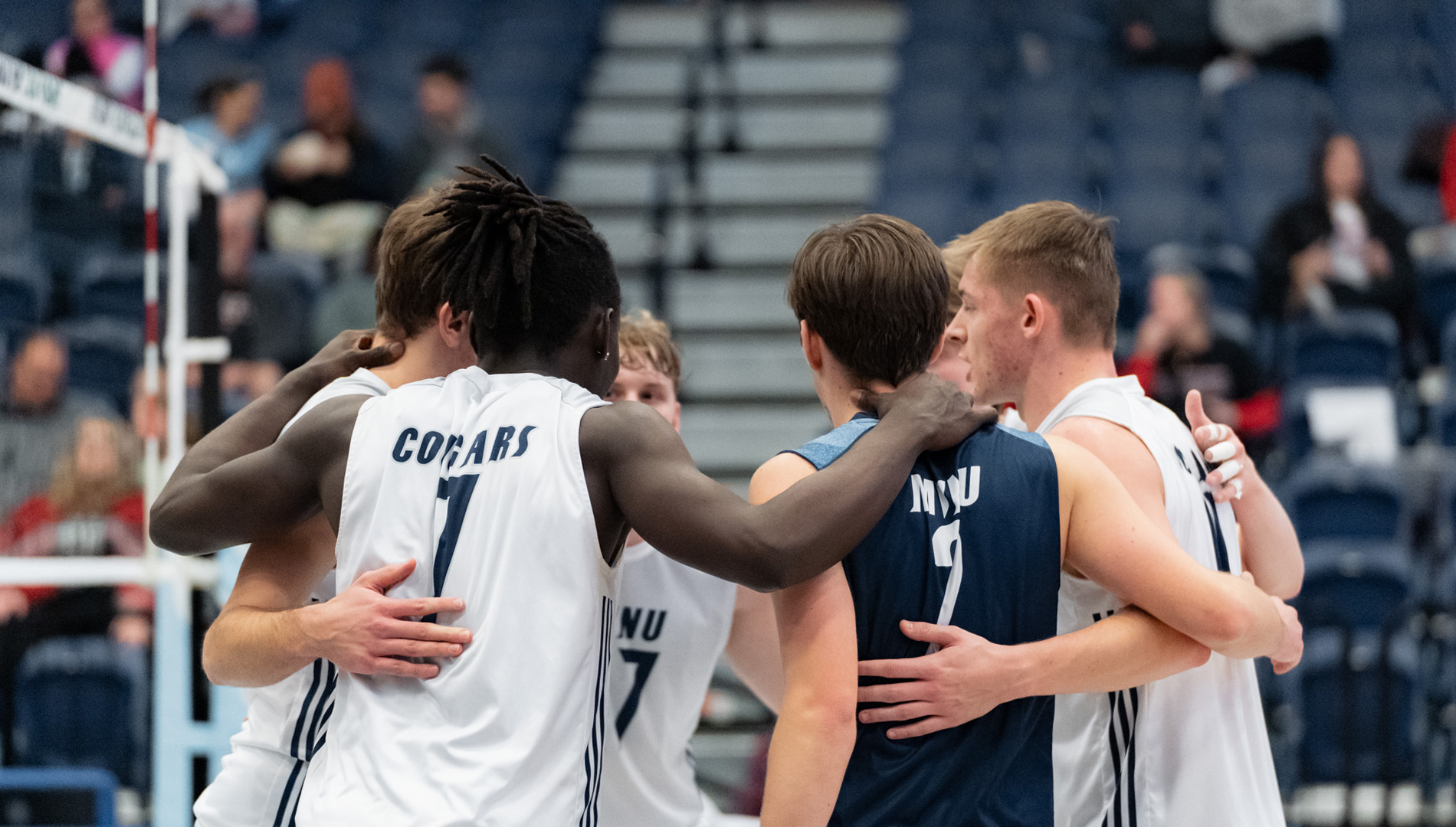 Men&rsquo;s Volleyball Falls in Three Sets at No. 4 Lawrence Tech